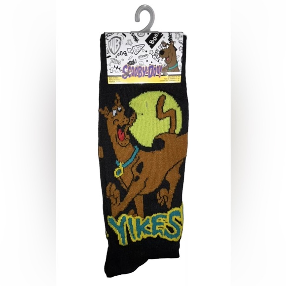 Scooby Doo Crew Socks 1 Pair Men  6-12 Black Green w YIKES! & Scooby Mystery NEW - Picture 1 of 9